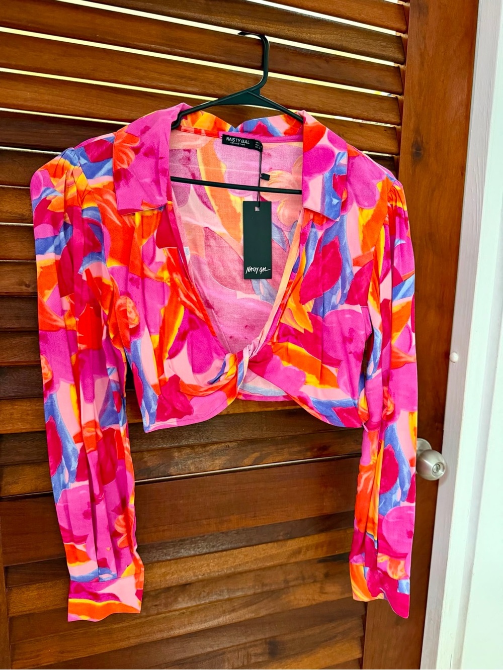 Nasty Gal Pink Orange Blue Abstract Cropped Twist Blouse